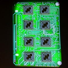 Motorola X8 homemade SoC recap: modified Snapdragon forms 'the first true mobile computing system'