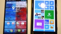 Motorola Moto X vs Nokia Lumia 1020 first look