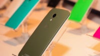 T-Mobile: We won't sell the Motorola Moto X in our stores at first