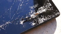 2013 Google Nexus 7 tablet gets drop test treatment, dies