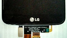 LG G2 5.2" display assembly waves hello, indicates shorter body with minimum bezel
