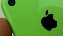 See the glossy green iPhone 5C chassis snapped from all sides in high resolution