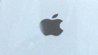 Apple iPhone 5S models photographed in black, gold and silver may be fake