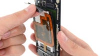 Motorola Moto X gets the teardown treatment and shows off the X8 SoC