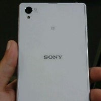 New snaps of the white Sony Xperia Z1 (aka Honami) caught in the wild