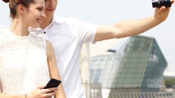 Sony QX10 and QX100 lens modules official: turn your smartphone into top-shelf camera
