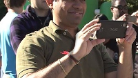 Did the FCC just give thumbs up to the LG Nexus 5, spotted on the KitKat unveiling video?