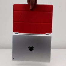 First look at the iPad 5 Smart Covers confirms tablet gone on a diet (video)