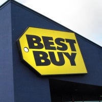Best Buy slashes $50 off the iPhone 5c and Galaxy S4