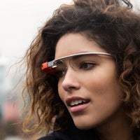 Google Glass firmware spills new features: voice commands, music controls and blink detection