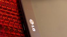 LG G Flex appears in the flesh with a video hands-on: curved phone has buttons on the back
