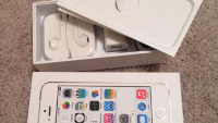 Apple iPhone 5s box and accessories up for bid on eBay, phone not included