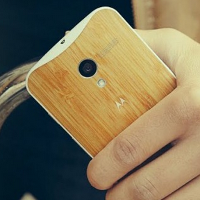 Motorola Moto X won't have wood backs in time for Thanksgiving