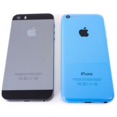 Walmart to discount iPhone 5c to $27 and iPhone 5s to $127 on contract this Friday