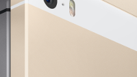 Apple iPhone 5s beats out Samsung Galaxy S4 in sales during October