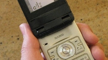 UPDATED Hands-on with a Casio Exilim C721 dummy phone