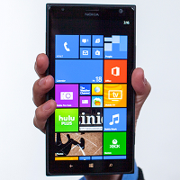 As expected, the 32 GB version of the Nokia Lumia 1520 is now available online from AT&T