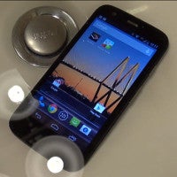 The Moto G goes through a 30-minute underwater session, lives to see another day