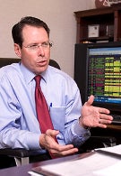 AT&T CEO Stephenson seeking to extend iPhone exclusivity, put focus on wireless