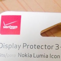 Accessories and cases for Nokia Lumia Icon leak, cannot buy any of them