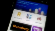 Blurry shot of the new Sense 6.0 BlinkFeed for HTC M8 leaks out, confirms on-screen buttons
