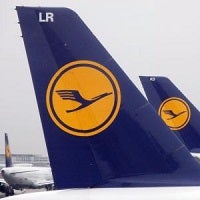 Lufthansa Airlines to allow watching in-flight movies on personal devices