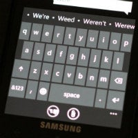 Windows Phone 8.1 gesture keyboard shown on video