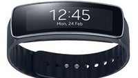 Samsung Gear Fit brings a curved display to a health-tracking band