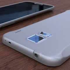 Samsung execs deny a Galaxy S5 Premium, yet hint at an upscale smartphone lineup