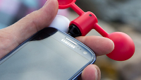 The answer is blowin' in the wind, thanks to Vaavud's smartphone accessory and app