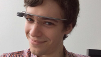 Google Glass stolen and smashed to the ground in bizarre post-Google protest incident in SF