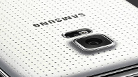 Update for Samsung Galaxy S5 offers improved performance; water resistance failing?