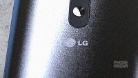 A new image leak of the LG G3 shows off the brushed effect black and white back plates
