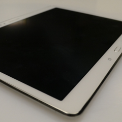 Samsung Galaxy Tab S 10.5 (SM-T800) with AMOLED screen appears in new photos