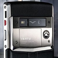 The $11,300 Vertu Signature Touch gets disassembled, no gold nuggets inside