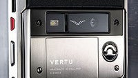 The $11,300 Vertu Signature Touch gets disassembled, no gold nuggets inside