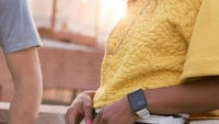 LG G Watch and Samsung Gear Live now available in Google Play
