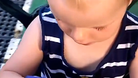 Video: Two-year old handles BlackBerry 10 like a pro