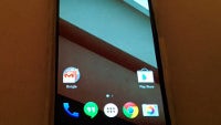 Mysterious handset, allegedly a Motorola, shown on video; runs Android L?