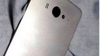 Xiaomi Mi4 poses for new pictures; is the back plate plastic or metal? (It's plastic!)