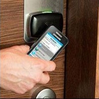 Hilton will let you unlock doors with your smartphone
