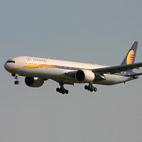 Co-pilot on Jet Airways flight “busy on iPad” while pilot rests and the plane drops 5,000 feet