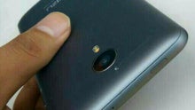 Meizu MX4 smiles for the camera, hinting at an imminent launch