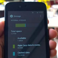 Android One: No microSD card, no camera