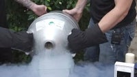 iPhone 6 Plus meets liquid nitrogen in torture test