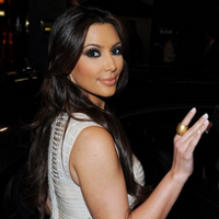 Apple iCloud hacker releases more nude pictures of celebrities - PhoneArena