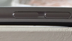Some iPhone 6 Plus units seemingly suffer from accidental bending
