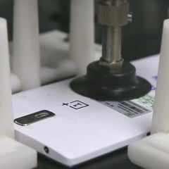 OnePlus shows us how it's testing the durability of it One smartphone (no bend test here)