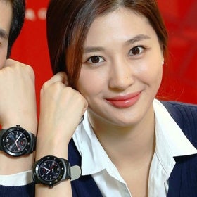 LG's round G Watch R will be available starting October 14