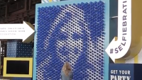 Turn your selfie into a public display of balloon art thanks to Old Navy